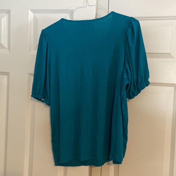 Woman’s top, from Lauren Conrad. New. 1X - Picture 6 of 7
